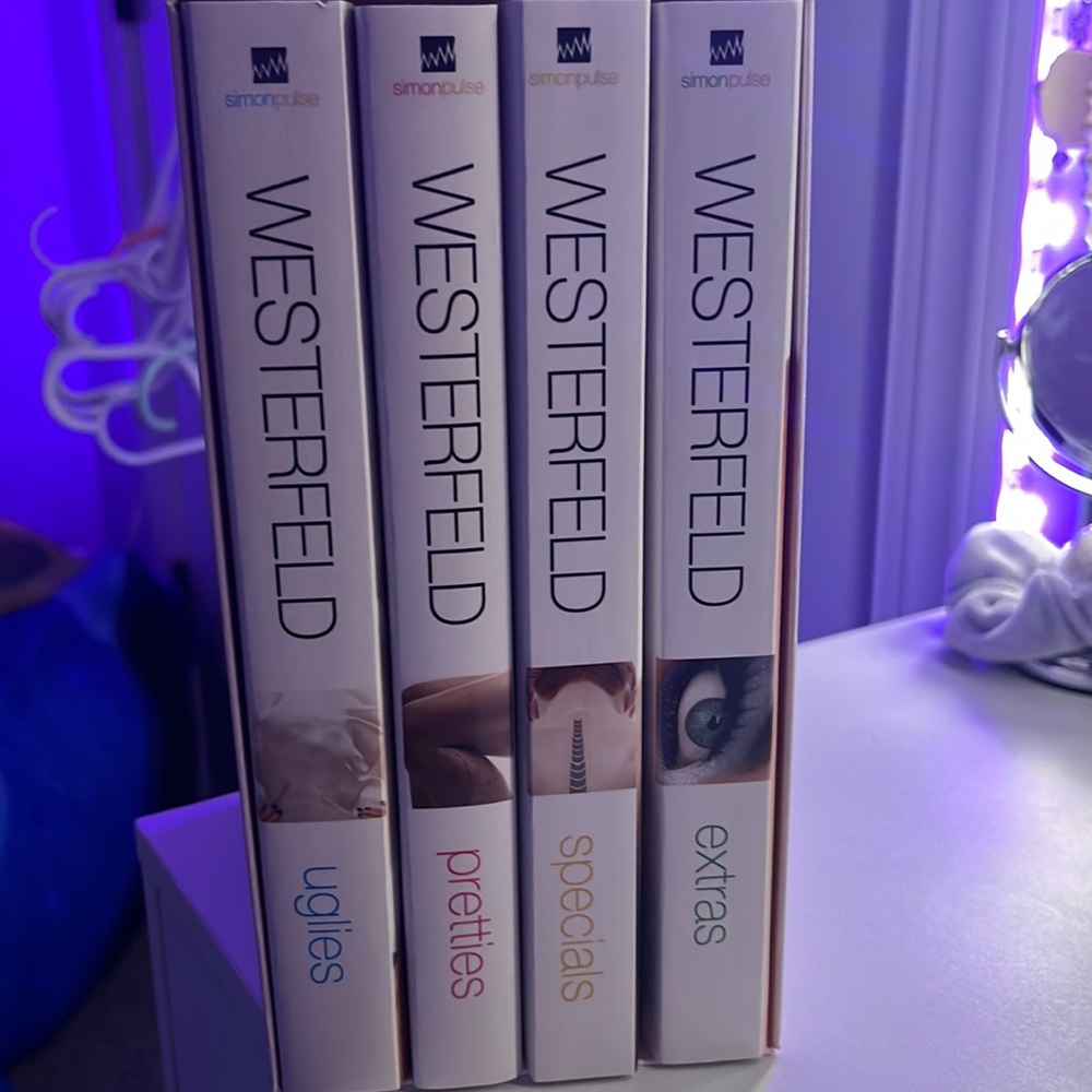 scott westerfeld 4 books
